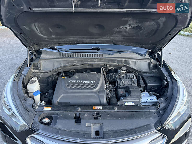 Внедорожник / Кроссовер Hyundai Santa FE 2015 в Радивилове