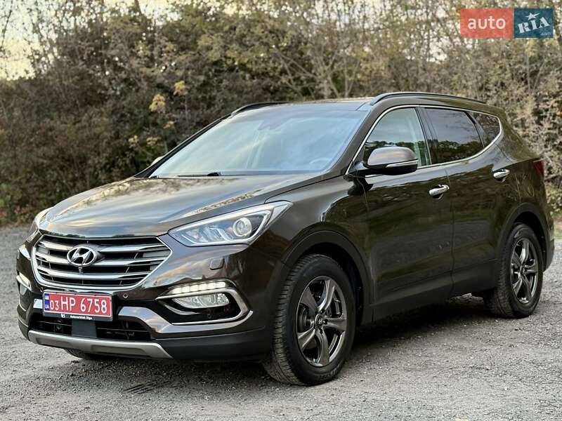 Внедорожник / Кроссовер Hyundai Santa FE 2016 в Гнивани