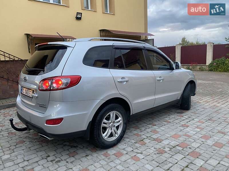 Позашляховик / Кросовер Hyundai Santa FE 2011 в Бориславі