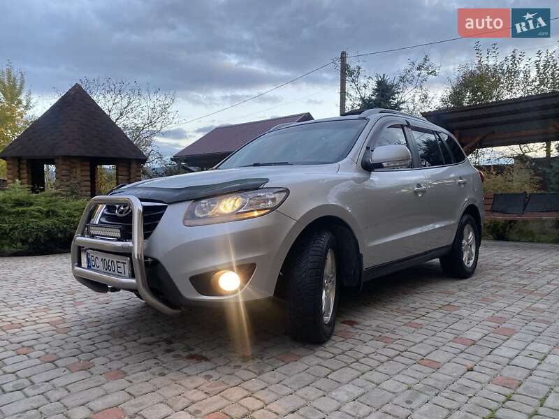 Позашляховик / Кросовер Hyundai Santa FE 2011 в Бориславі