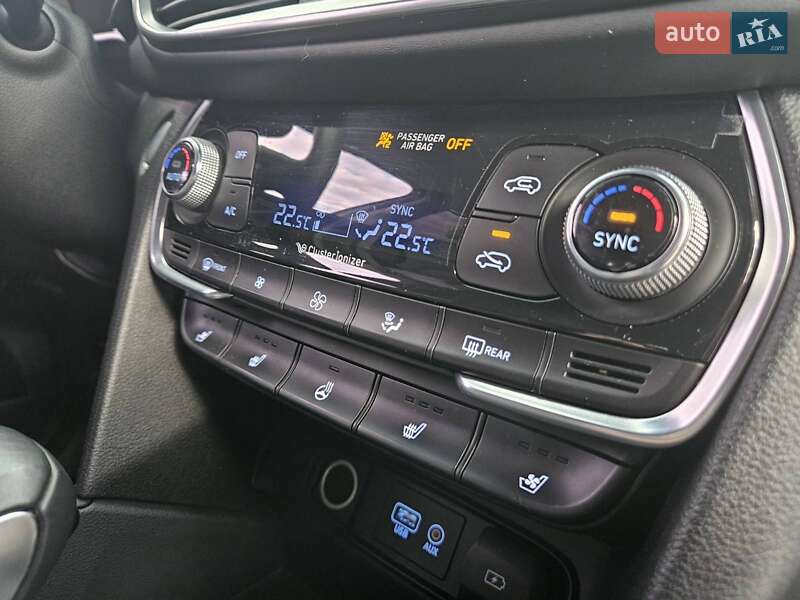 Внедорожник / Кроссовер Hyundai Santa FE 2018 в Днепре
