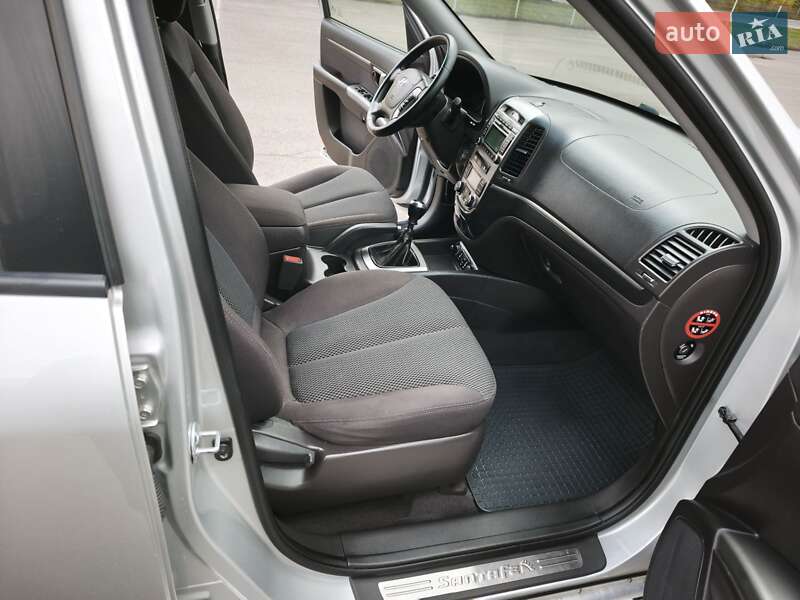 Внедорожник / Кроссовер Hyundai Santa FE 2010 в Ковеле