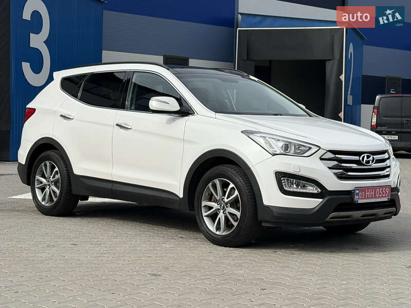 Внедорожник / Кроссовер Hyundai Santa FE 2014 в Ровно