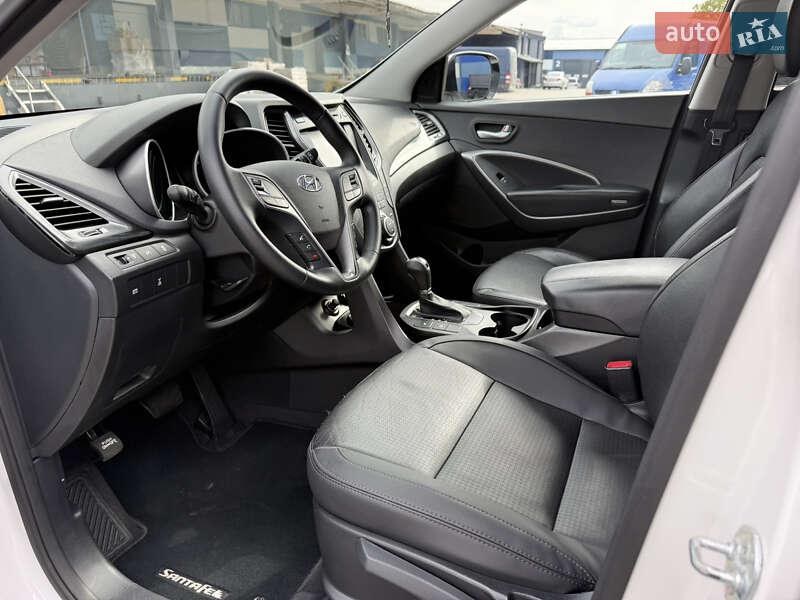 Внедорожник / Кроссовер Hyundai Santa FE 2014 в Ровно