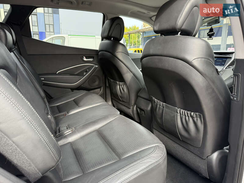 Внедорожник / Кроссовер Hyundai Santa FE 2014 в Ровно