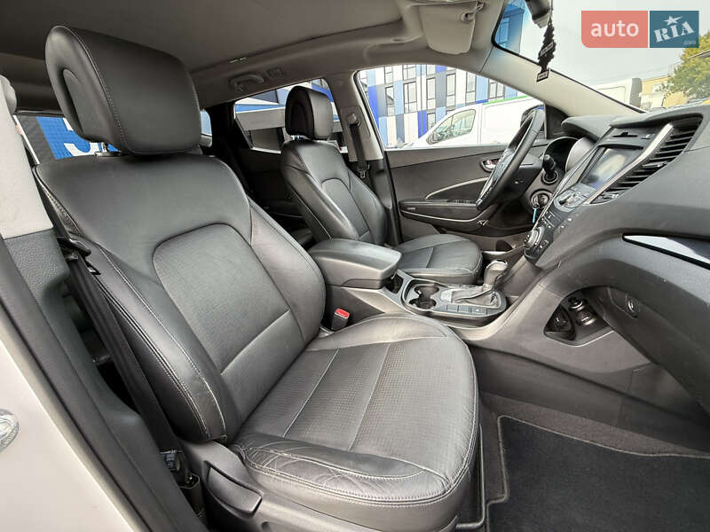 Внедорожник / Кроссовер Hyundai Santa FE 2014 в Ровно