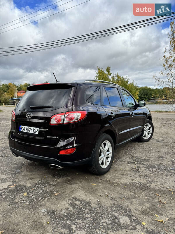 Внедорожник / Кроссовер Hyundai Santa FE 2011 в Киеве