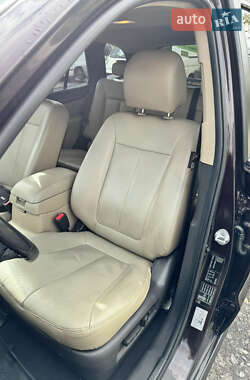 Внедорожник / Кроссовер Hyundai Santa FE 2011 в 