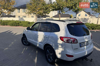 Внедорожник / Кроссовер Hyundai Santa FE 2011 в 