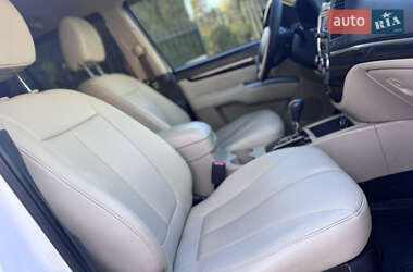 Внедорожник / Кроссовер Hyundai Santa FE 2011 в 