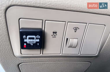 Внедорожник / Кроссовер Hyundai Santa FE 2011 в 