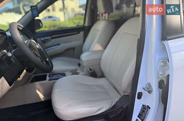Внедорожник / Кроссовер Hyundai Santa FE 2011 в 