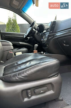 Внедорожник / Кроссовер Hyundai Santa FE 2011 в 