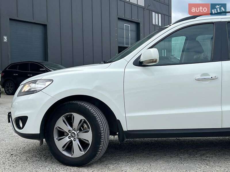 Внедорожник / Кроссовер Hyundai Santa FE 2012 в Львове