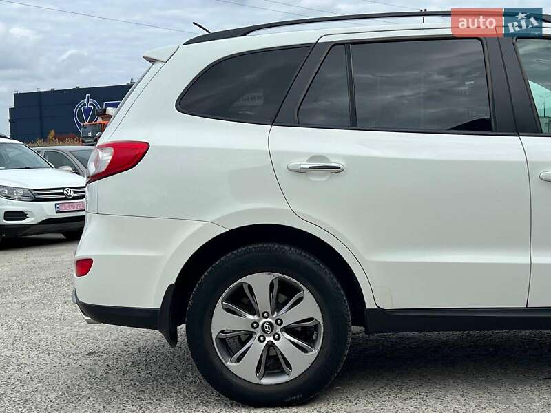 Внедорожник / Кроссовер Hyundai Santa FE 2012 в Львове