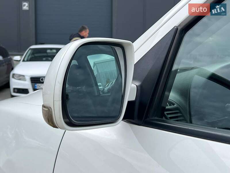 Внедорожник / Кроссовер Hyundai Santa FE 2012 в Львове