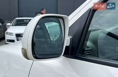 Внедорожник / Кроссовер Hyundai Santa FE 2012 в 