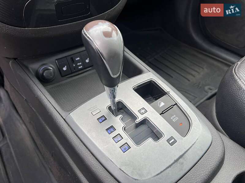 Внедорожник / Кроссовер Hyundai Santa FE 2012 в Львове