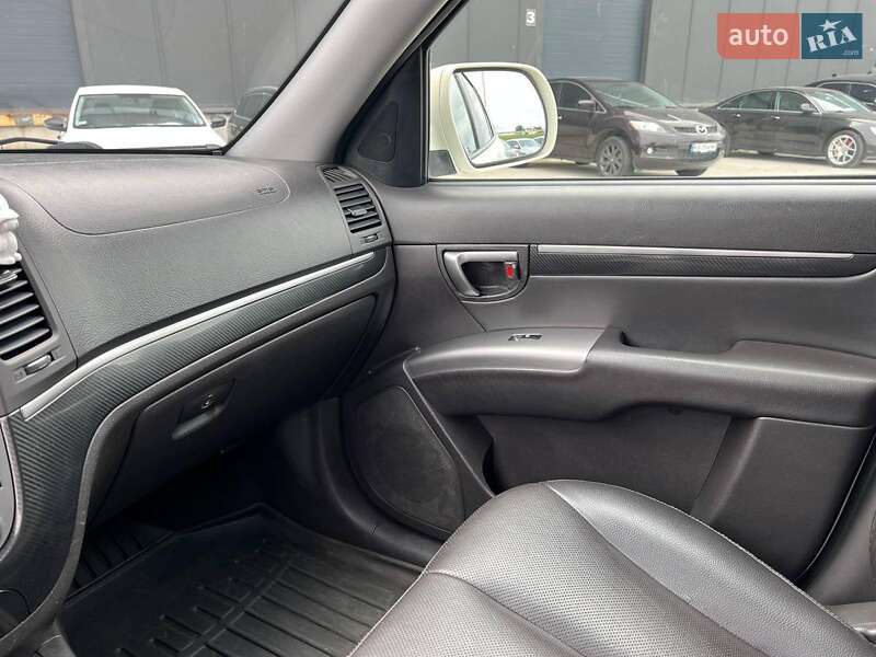 Внедорожник / Кроссовер Hyundai Santa FE 2012 в Львове