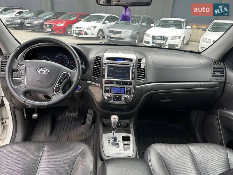 Внедорожник / Кроссовер Hyundai Santa FE 2012 в Львове
