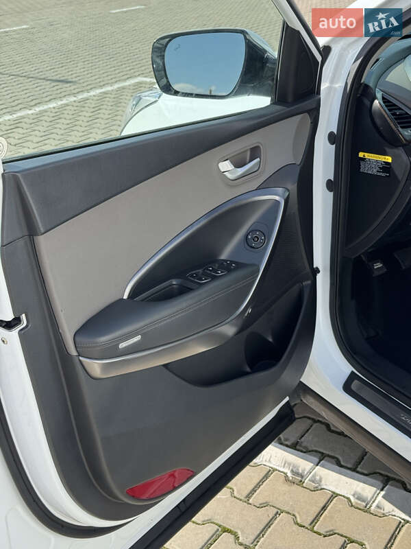 Внедорожник / Кроссовер Hyundai Santa FE 2017 в Ивано-Франковске фото 14 Внедорожник / Кроссовер Hyundai Santa FE 2017 в Ивано-Франковске