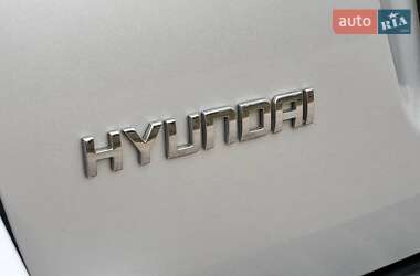 Внедорожник / Кроссовер Hyundai Santa FE 2009 в 