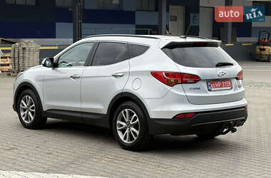 Внедорожник / Кроссовер Hyundai Santa FE 2014 в 