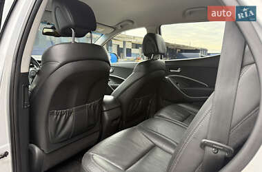 Внедорожник / Кроссовер Hyundai Santa FE 2014 в 