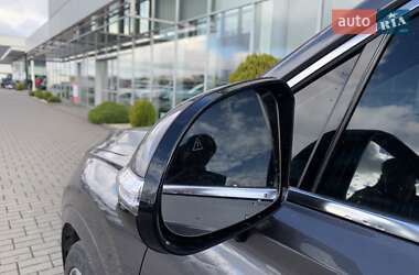 Внедорожник / Кроссовер Hyundai Santa FE 2021 в 