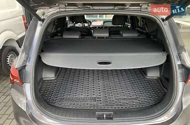 Внедорожник / Кроссовер Hyundai Santa FE 2021 в 