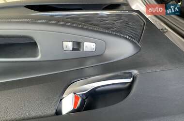 Внедорожник / Кроссовер Hyundai Santa FE 2021 в 
