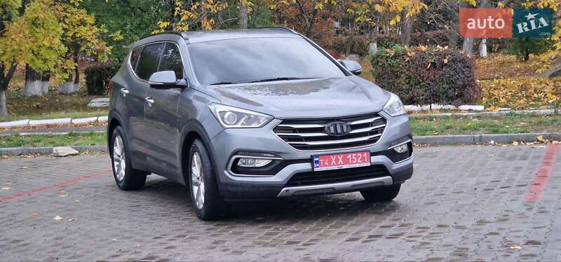 Внедорожник / Кроссовер Hyundai Santa FE 2016 в Подольске