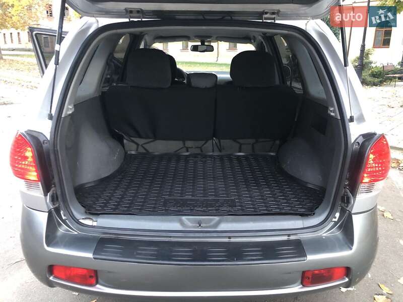 Внедорожник / Кроссовер Hyundai Santa FE 2005 в Николаеве
