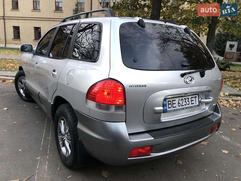 Внедорожник / Кроссовер Hyundai Santa FE 2005 в Николаеве