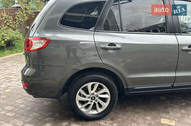 Внедорожник / Кроссовер Hyundai Santa FE 2009 в 