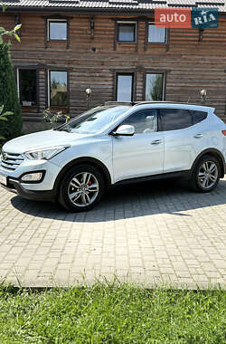 Внедорожник / Кроссовер Hyundai Santa FE 2012 в 