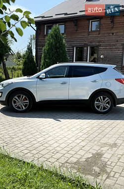 Внедорожник / Кроссовер Hyundai Santa FE 2012 в 