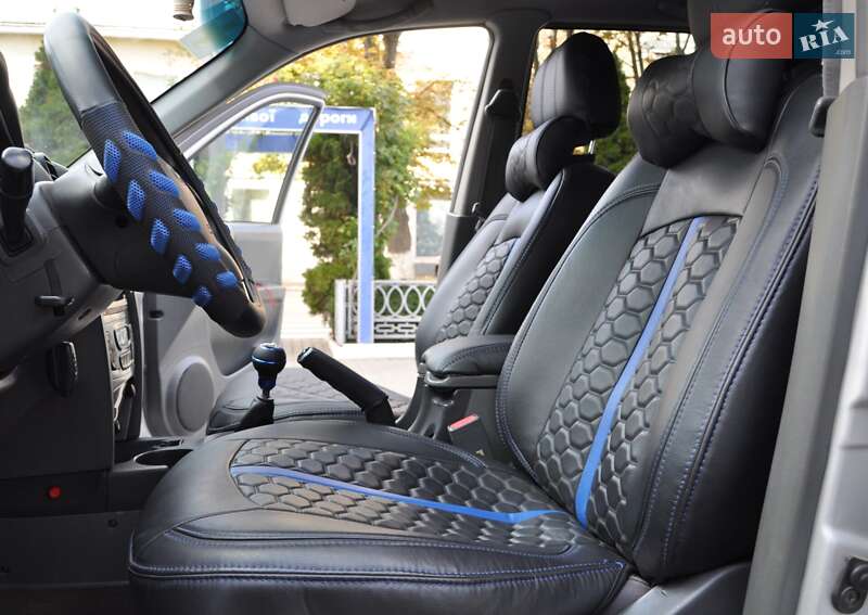 Внедорожник / Кроссовер Hyundai Santa FE 2001 в Одессе фото 25 Внедорожник / Кроссовер Hyundai Santa FE 2001 в Одессе