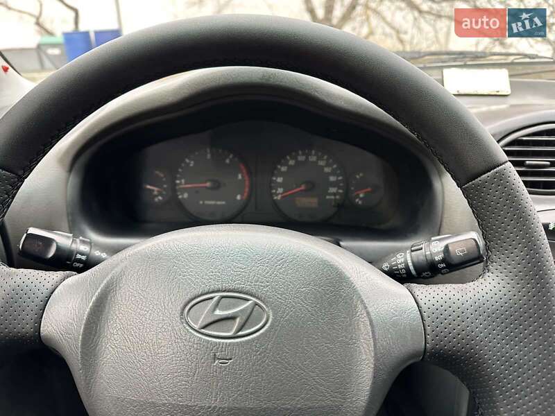 Внедорожник / Кроссовер Hyundai Santa FE 2001 в Одессе фото 8 Внедорожник / Кроссовер Hyundai Santa FE 2001 в Одессе