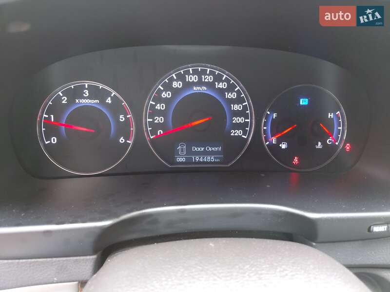 Внедорожник / Кроссовер Hyundai Santa FE 2011 в Киеве фото 42 Внедорожник / Кроссовер Hyundai Santa FE 2011 в Киеве