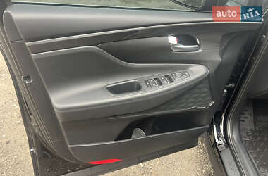 Внедорожник / Кроссовер Hyundai Santa FE 2020 в 