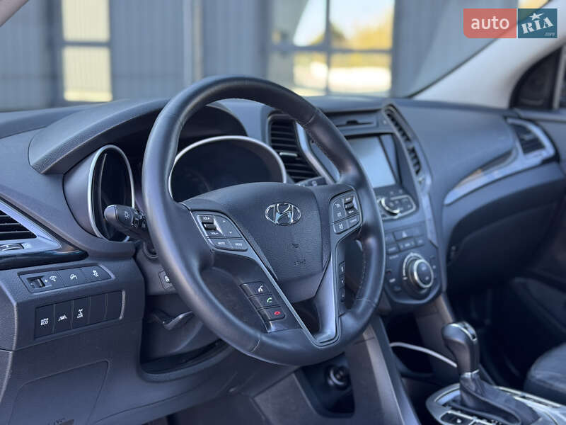 Внедорожник / Кроссовер Hyundai Santa FE 2013 в Дубно фото 14 Внедорожник / Кроссовер Hyundai Santa FE 2013 в Дубно