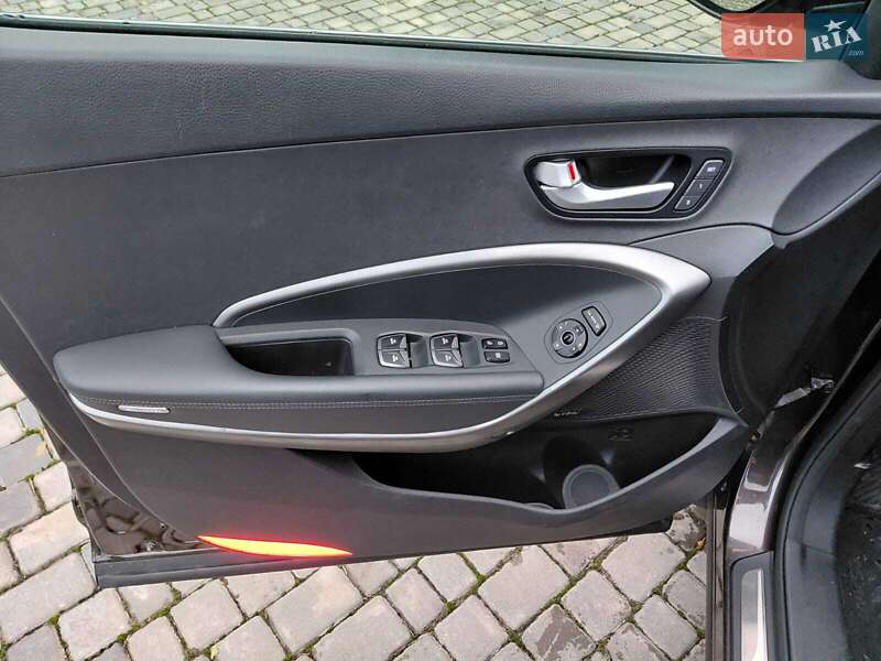 Внедорожник / Кроссовер Hyundai Santa FE 2015 в Черновцах фото 24 Внедорожник / Кроссовер Hyundai Santa FE 2015 в Черновцах