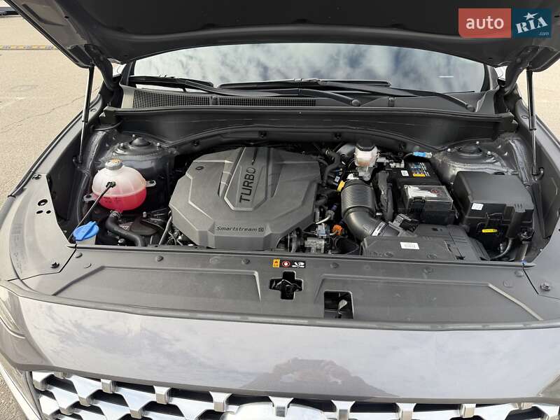 Внедорожник / Кроссовер Hyundai Santa FE 2021 в Киеве