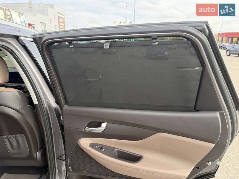 Внедорожник / Кроссовер Hyundai Santa FE 2021 в Киеве