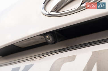 Внедорожник / Кроссовер Hyundai Santa FE 2015 в 