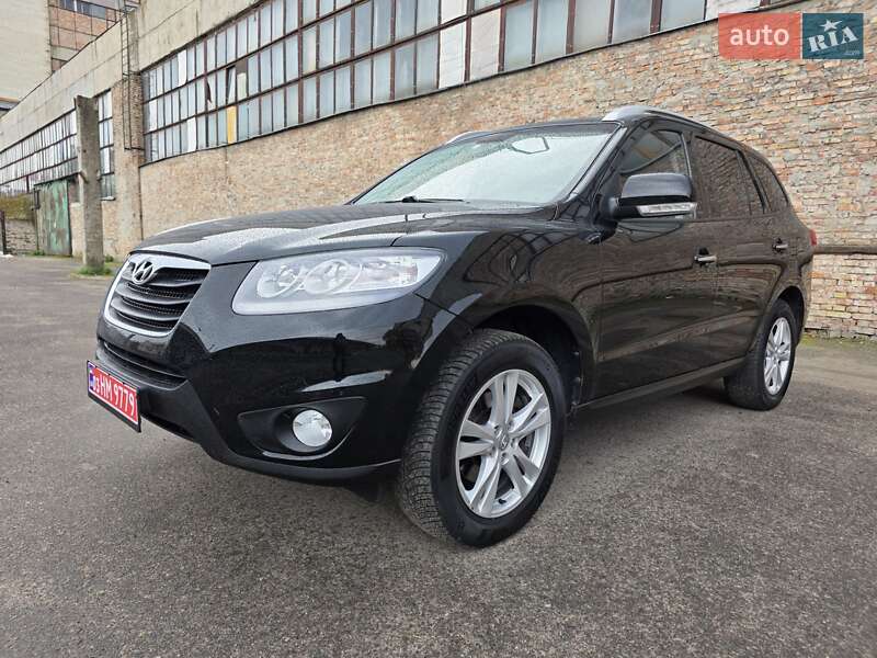 Внедорожник / Кроссовер Hyundai Santa FE 2011 в Луцке