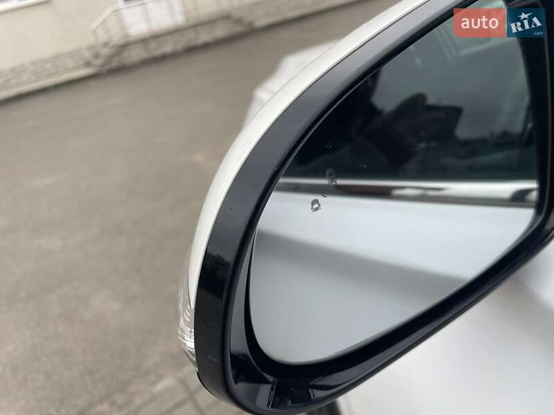 Внедорожник / Кроссовер Hyundai Santa FE 2018 в Черновцах