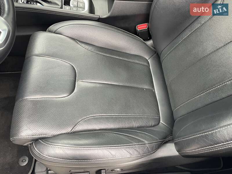 Внедорожник / Кроссовер Hyundai Santa FE 2018 в Черновцах