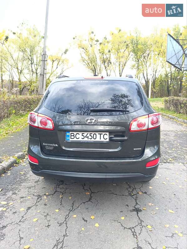 Внедорожник / Кроссовер Hyundai Santa FE 2012 в Ровно фото 9 Внедорожник / Кроссовер Hyundai Santa FE 2012 в Ровно